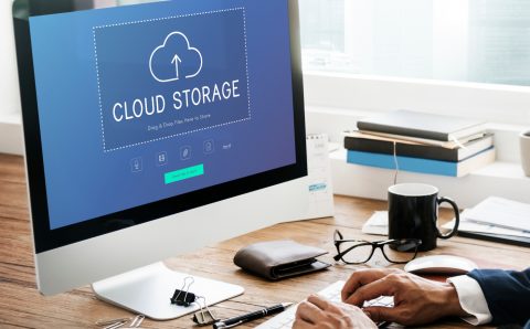 Cloud storage upload and download data management technology